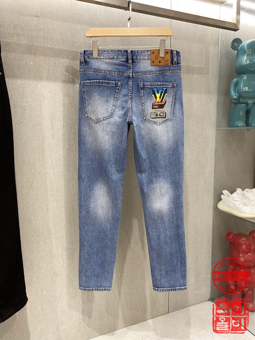 louis_vuitton_xxxxx_big_00003.jpg