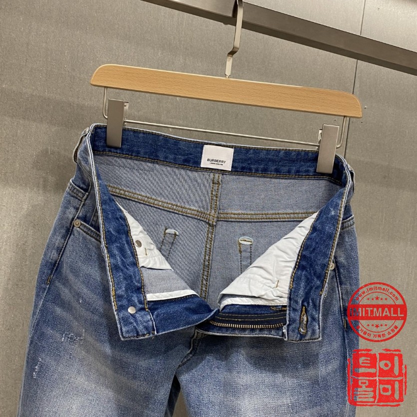 burberry_xxxxx_big_00004.jpg