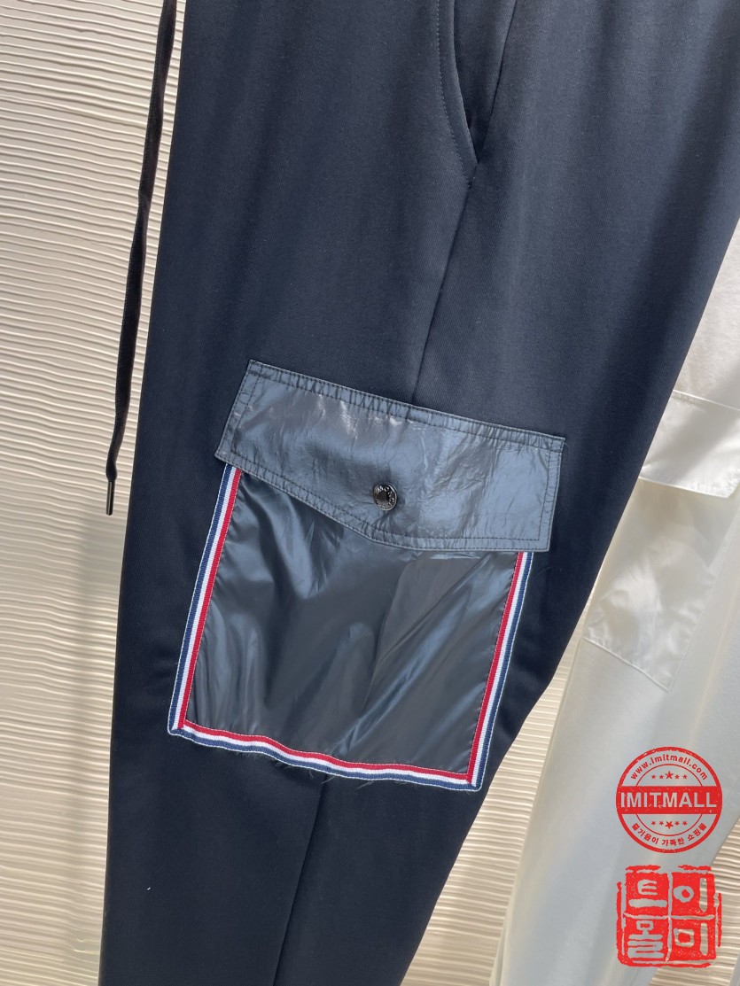 moncler_xxxxx_big_00009.jpg