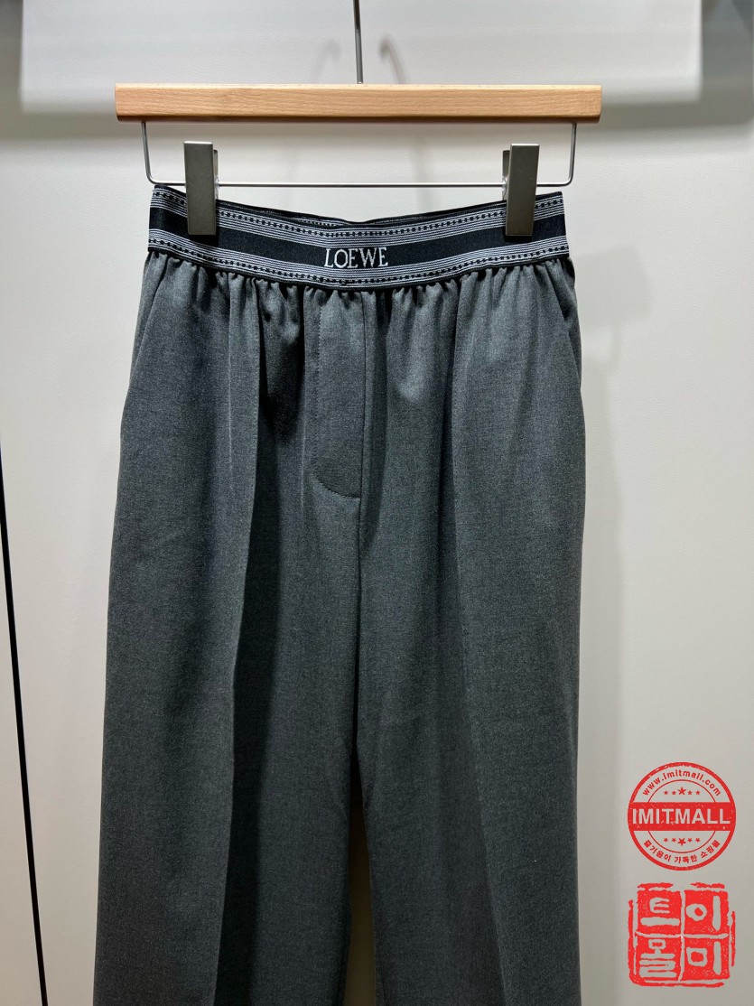 loewe_xxxxx_big_00002.jpg