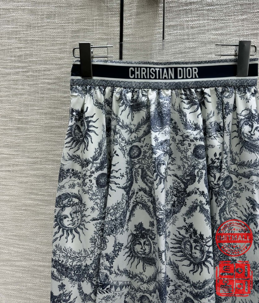 dior_xxxxx_big_00003.jpg
