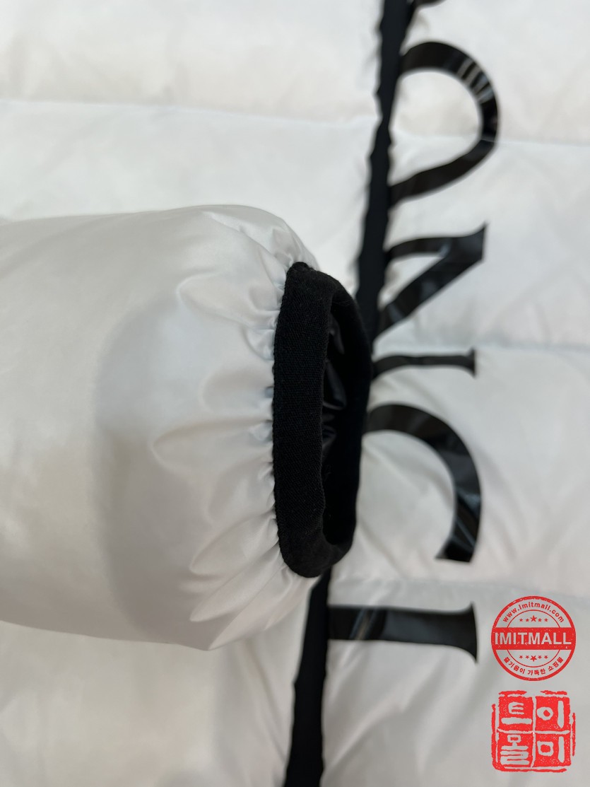 moncler_xxxxx_big_00013.jpg