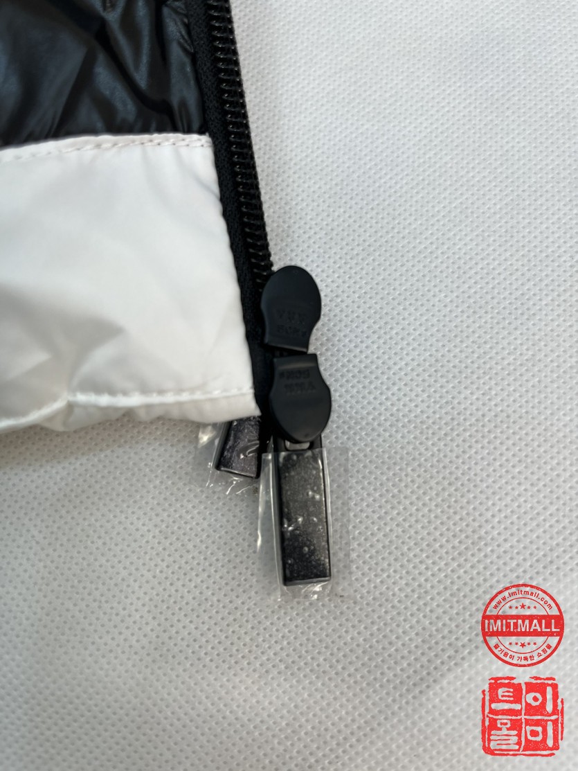 moncler_xxxxx_big_00016.jpg