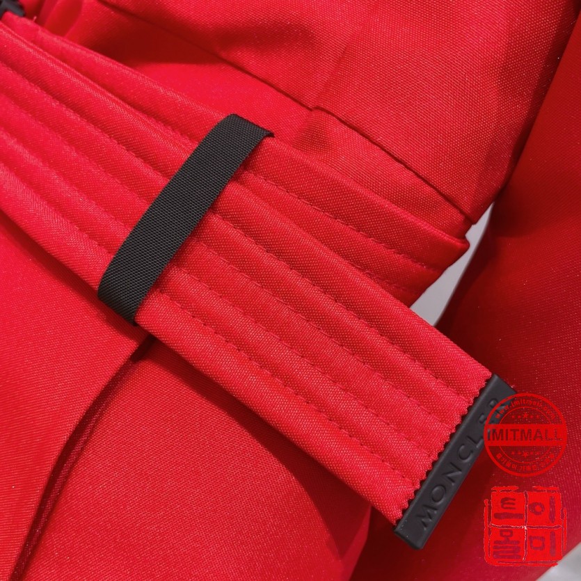 moncler_xxxxx_big_00003.jpg