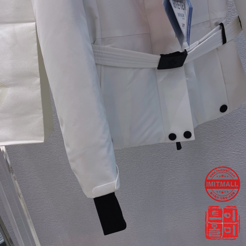 moncler_xxxxx_big_00003.jpg