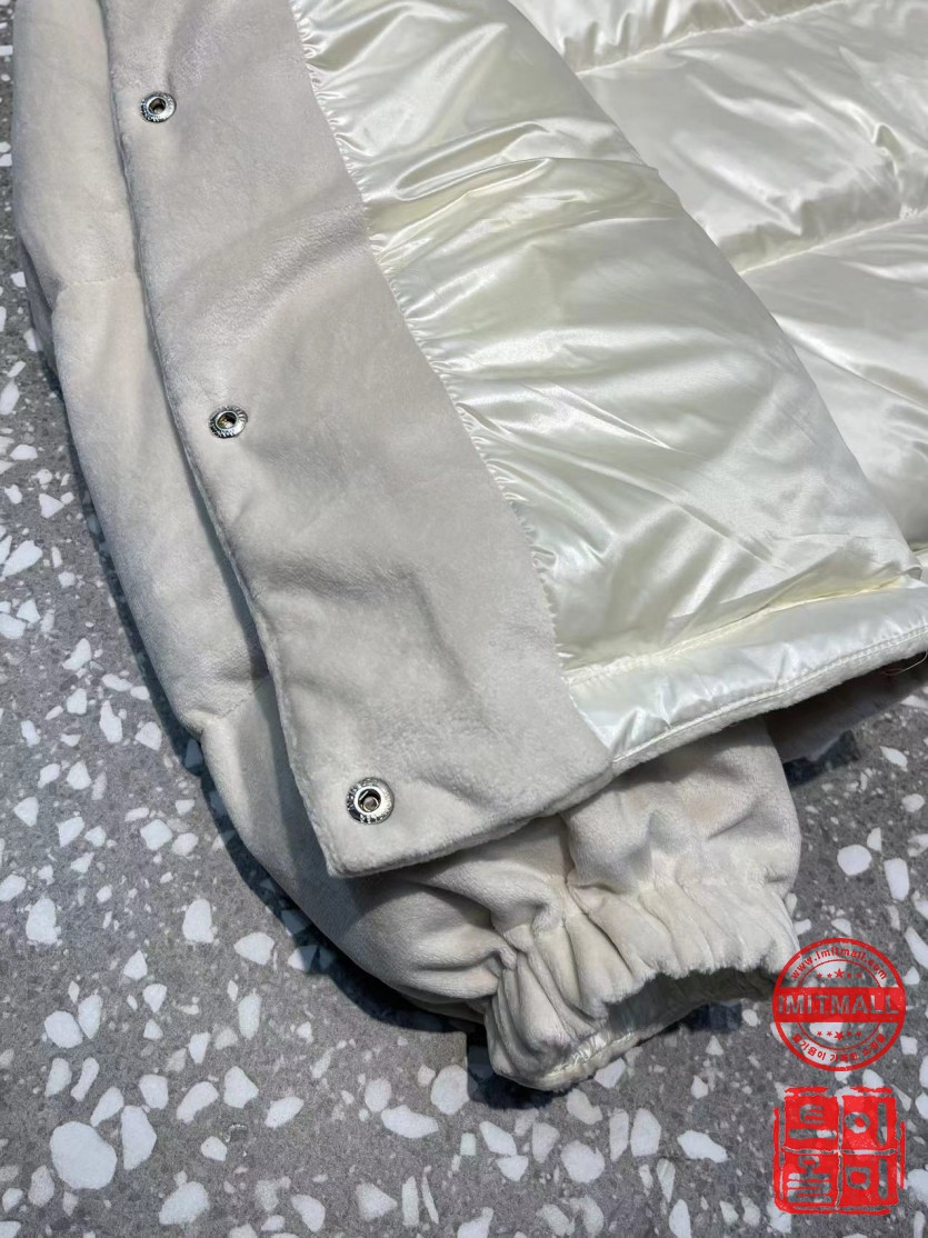 moncler_xxxxx_big_00007.jpg