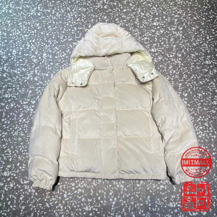 moncler_xxxxx_big_00008.jpg