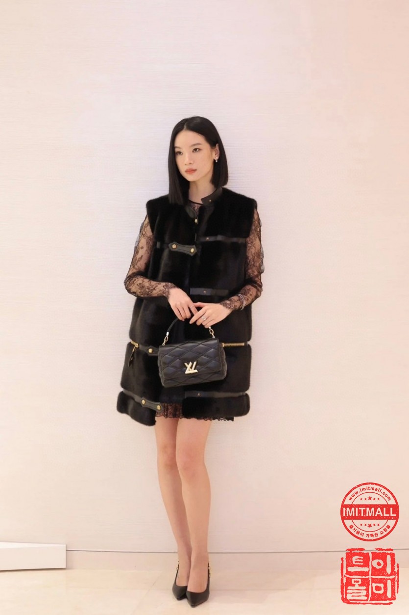 louis_vuitton_xxxxx_big_00007.jpg