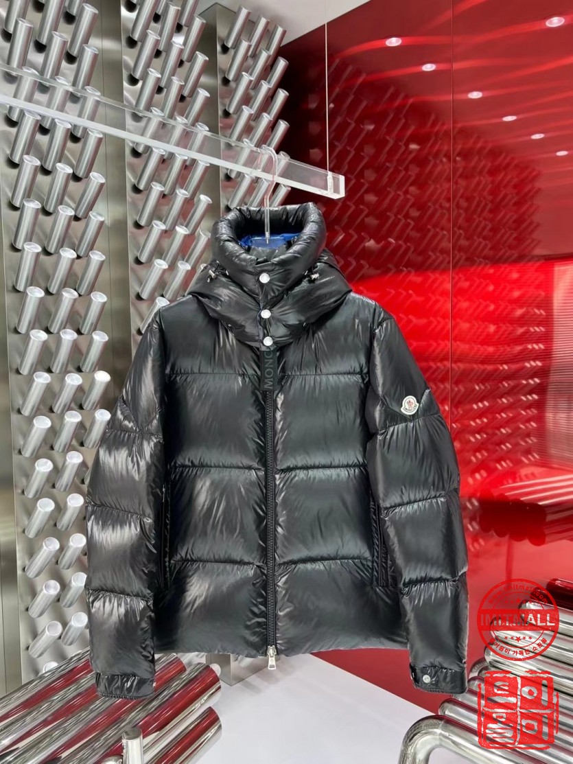 moncler_xxxxx_big_00001.jpg