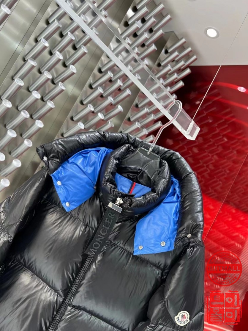 moncler_xxxxx_big_00004.jpg