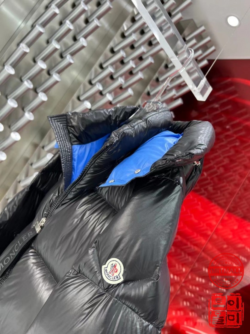moncler_xxxxx_big_00008.jpg
