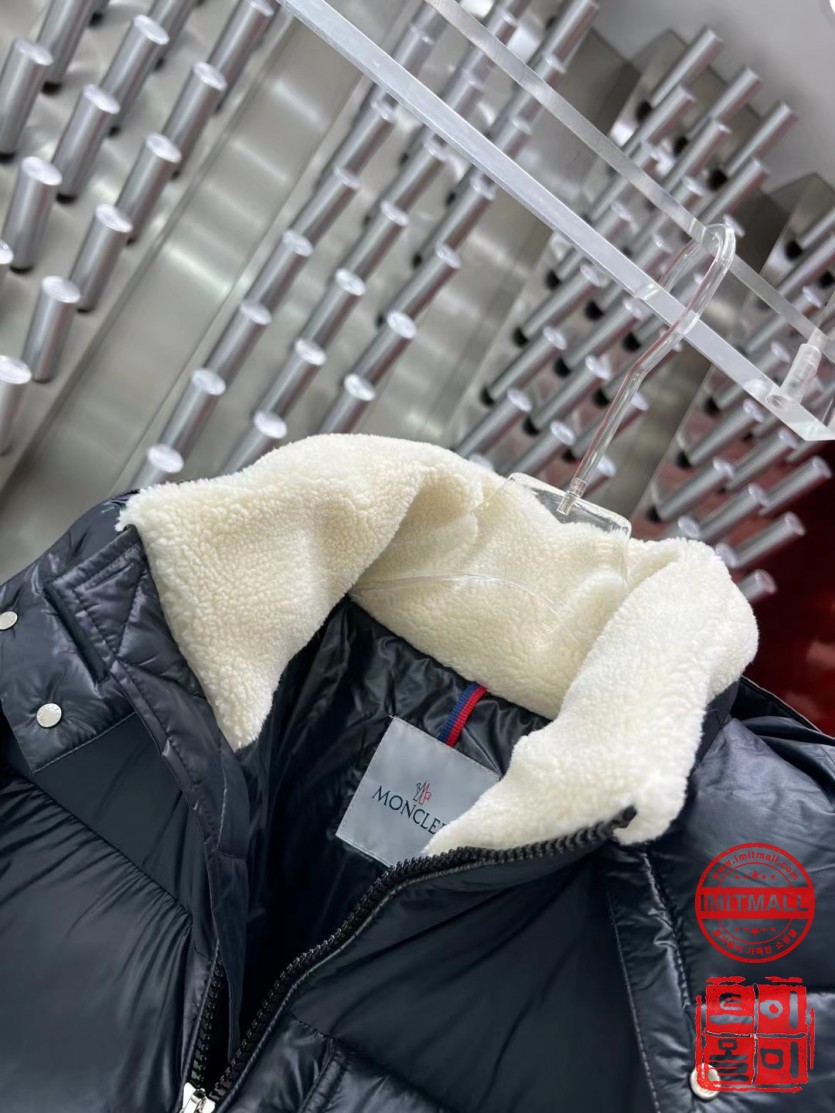 moncler_xxxxx_big_00008.jpg