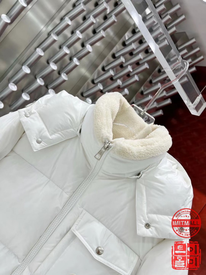 moncler_xxxxx_big_00006.jpg