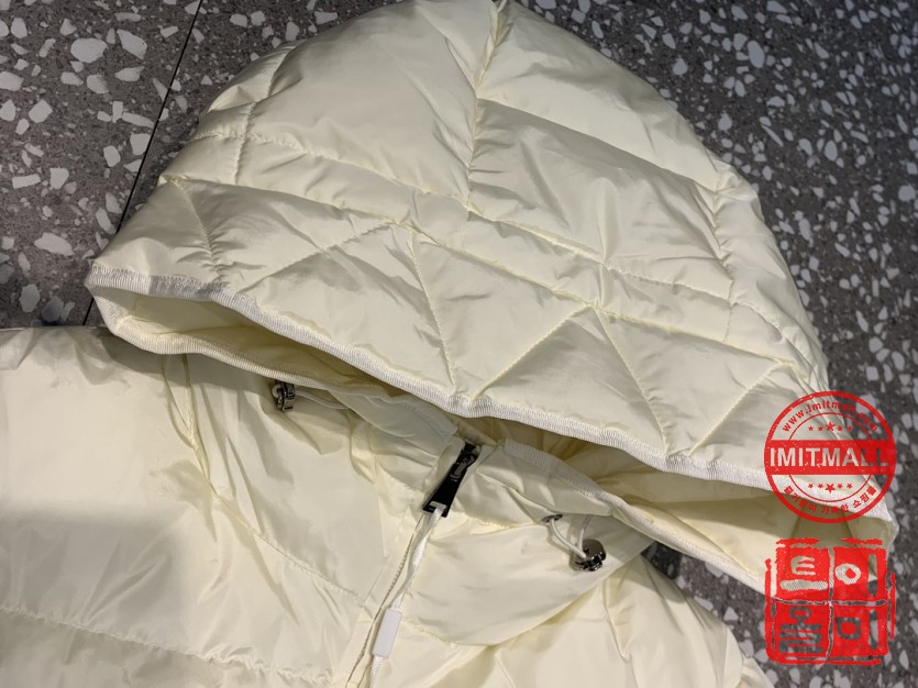 moncler_xxxxx_big_00007.jpg