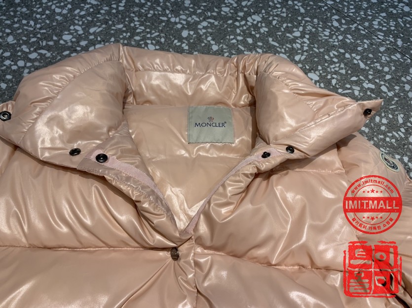 moncler_xxxxx_big_00012.jpg
