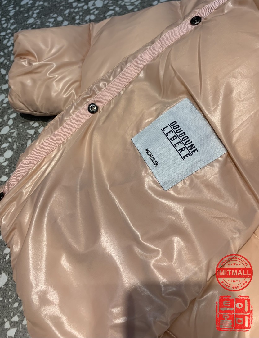 moncler_xxxxx_big_00014.jpg
