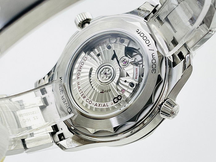 omega_xxxxx_big_00007.jpg