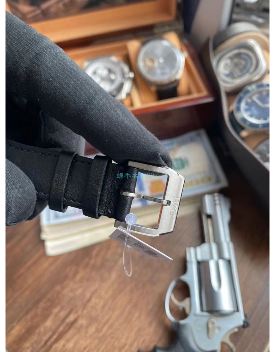 iwc_xxxxx_big_00011.jpg
