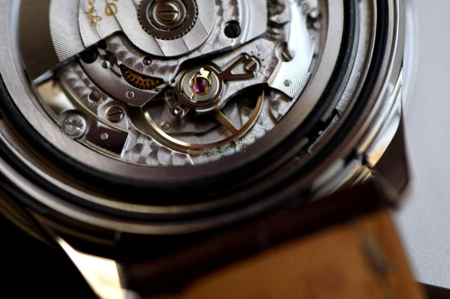 breitling_xxxxx_big_00018.jpg