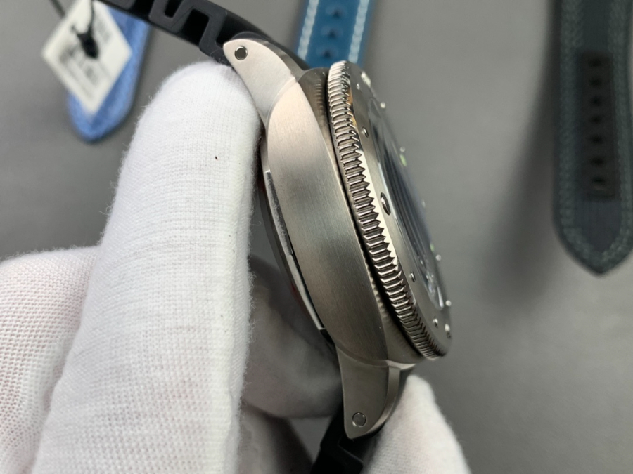 panerai_xxxxx_big_00006.jpg