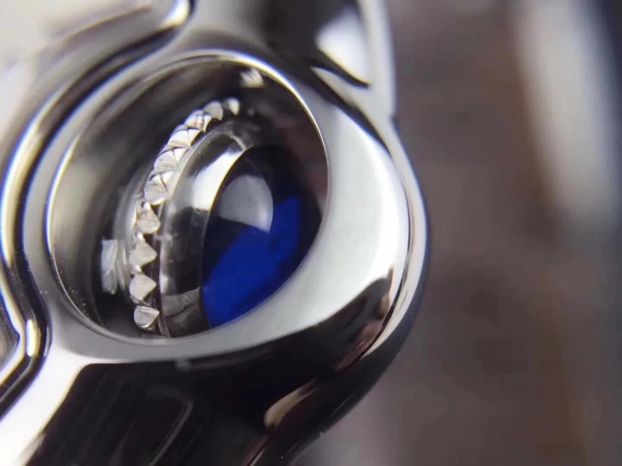 cartier_xxxxx_big_00021.jpg