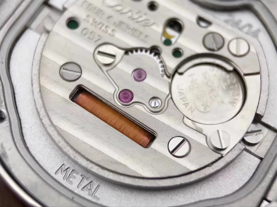 cartier_xxxxx_big_00022.jpg