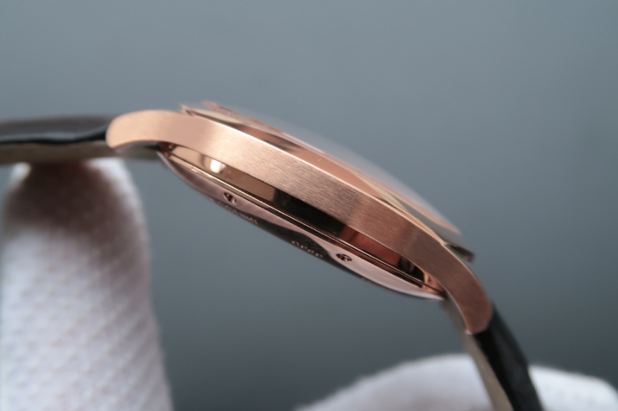 cartier_xxxxx_big_00007.jpg