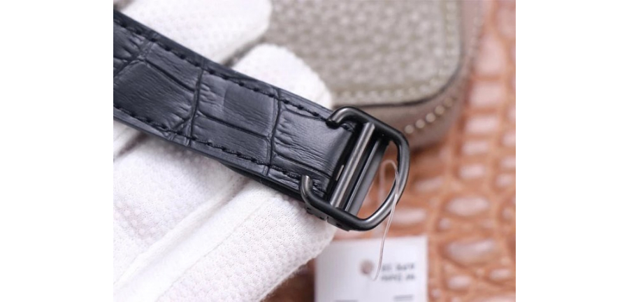 cartier_xxxxx_big_00010.jpg
