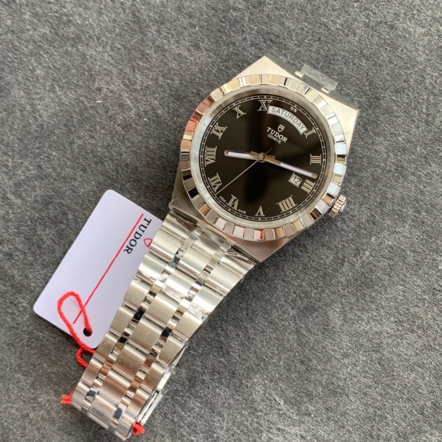 tudor_xxxxx_big_00009.jpg