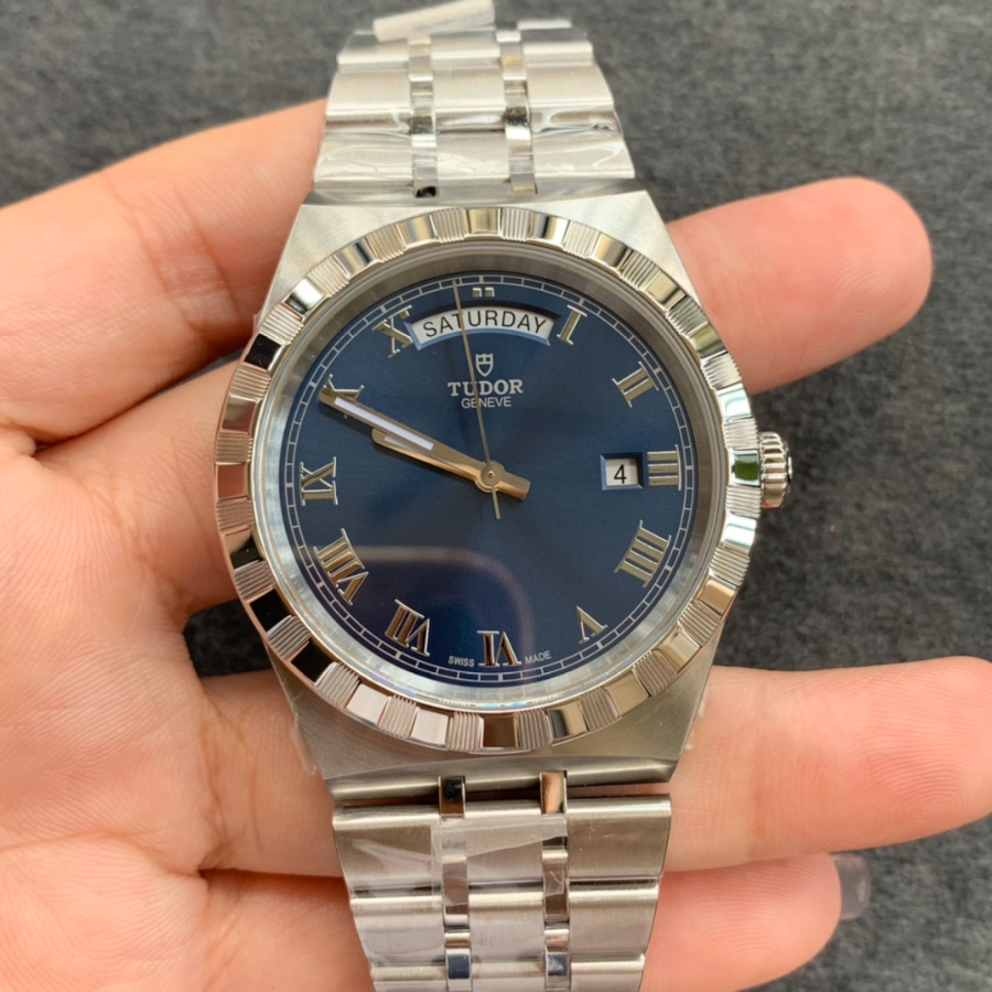 tudor_xxxxx_big_00001.jpg