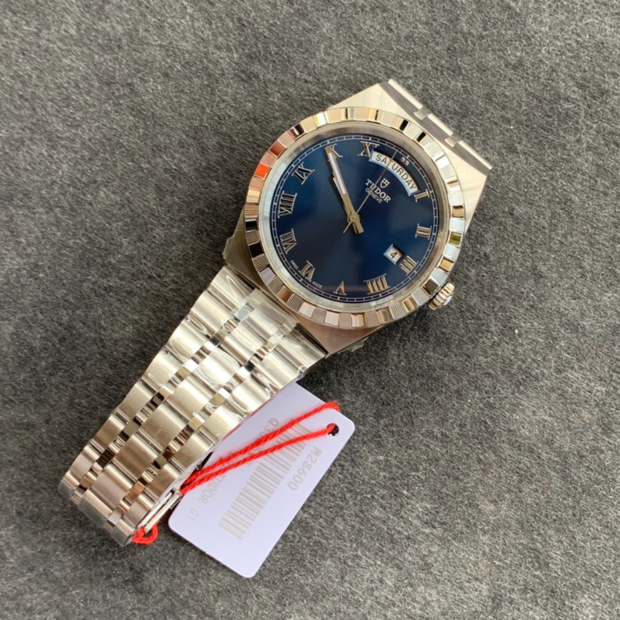 tudor_xxxxx_big_00009.jpg