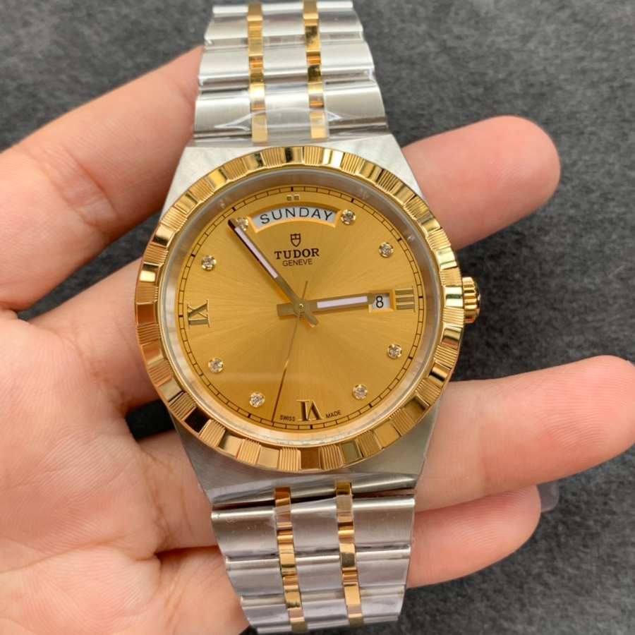 tudor_xxxxx_big_00001.jpg