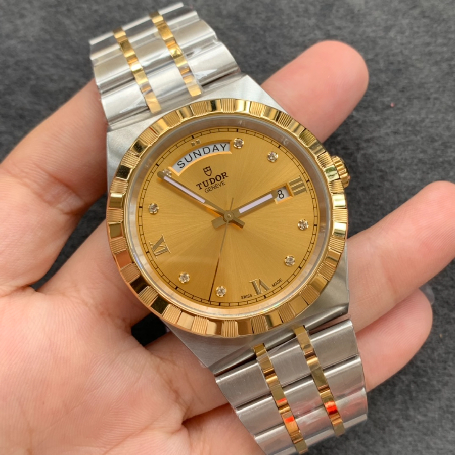 tudor_xxxxx_big_00002.jpg