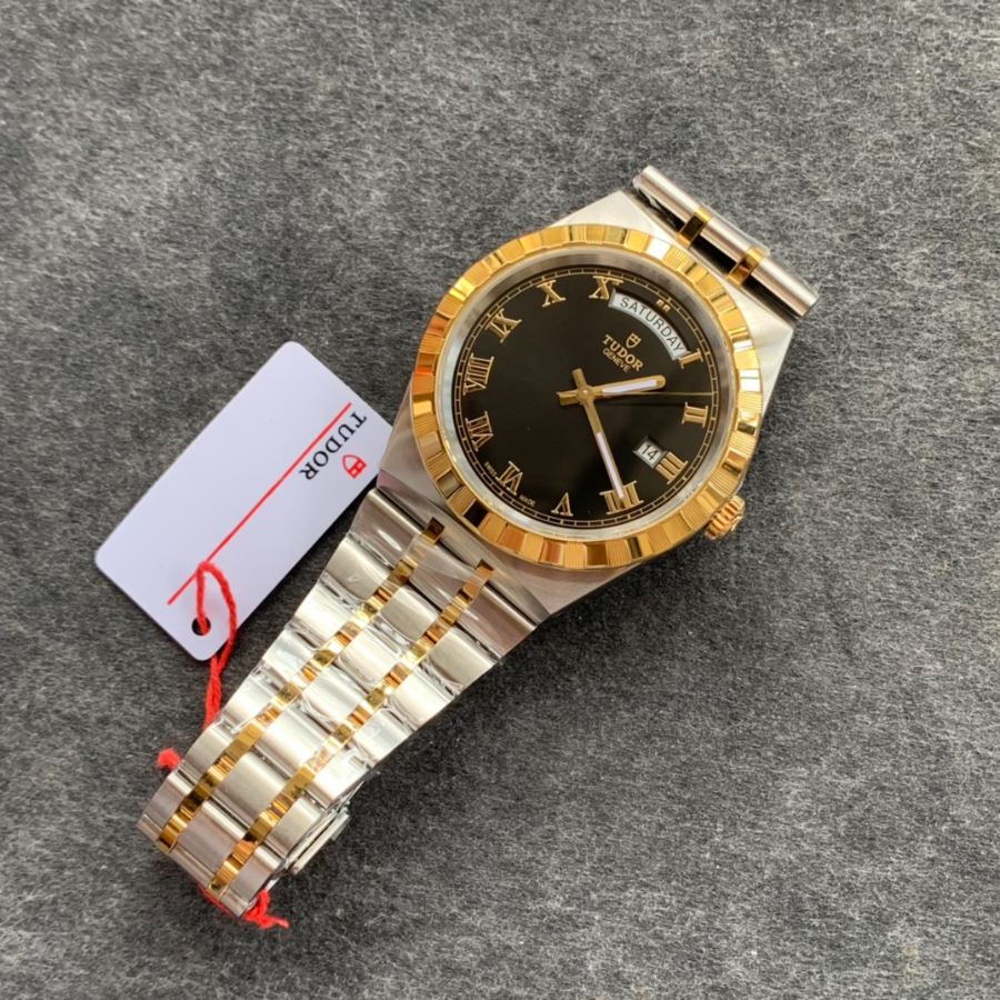 tudor_xxxxx_big_00009.jpg