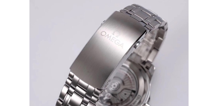 omega_xxxxx_big_00022.jpg