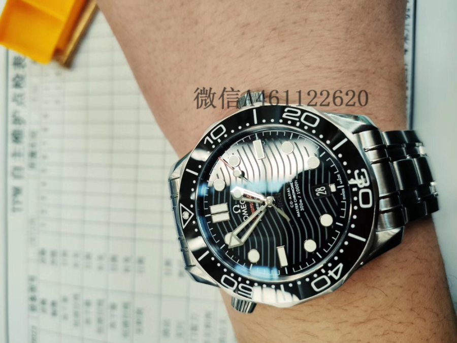 omega_xxxxx_big_00003.jpg