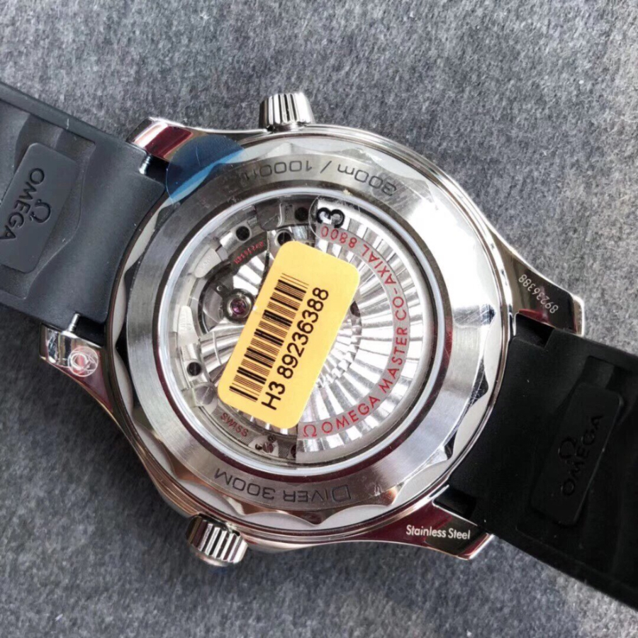 omega_xxxxx_big_00012.jpg