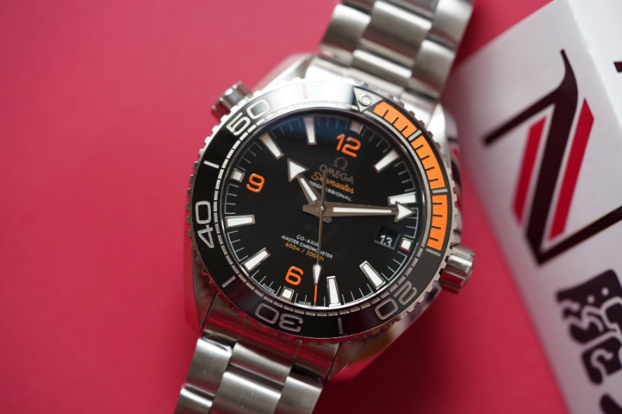 omega_xxxxx_big_00004.jpg