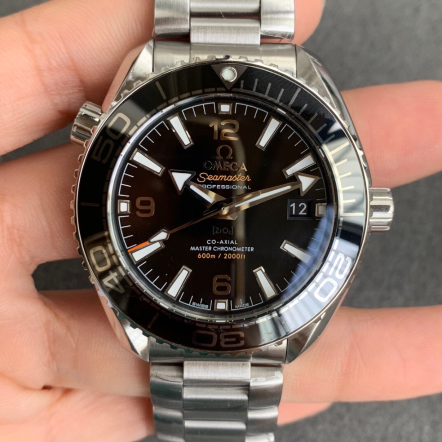 omega_xxxxx_big_00004.jpg