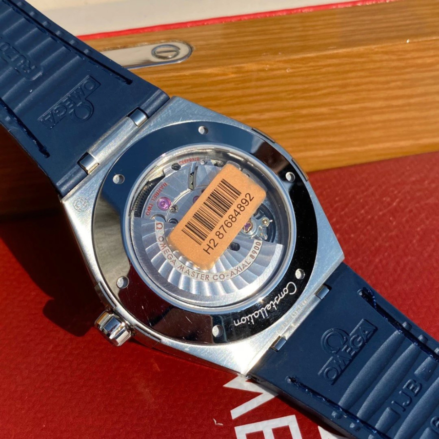 omega_xxxxx_big_00009.jpg