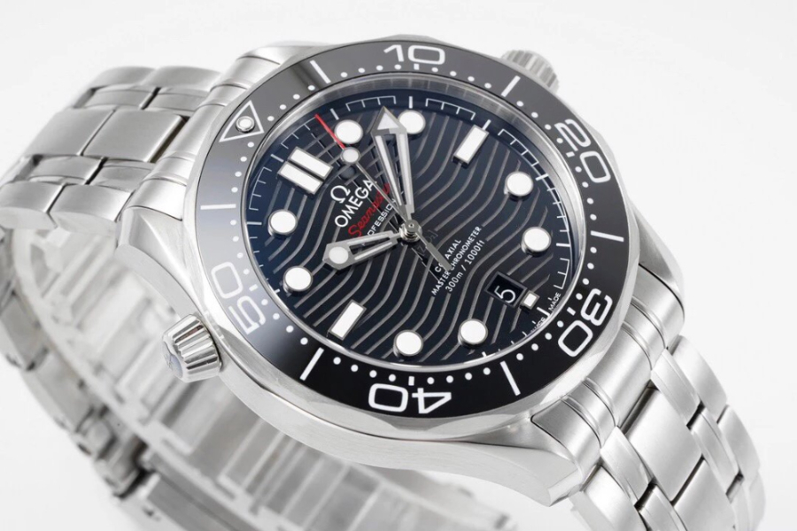 omega_xxxxx_big_00006.jpg