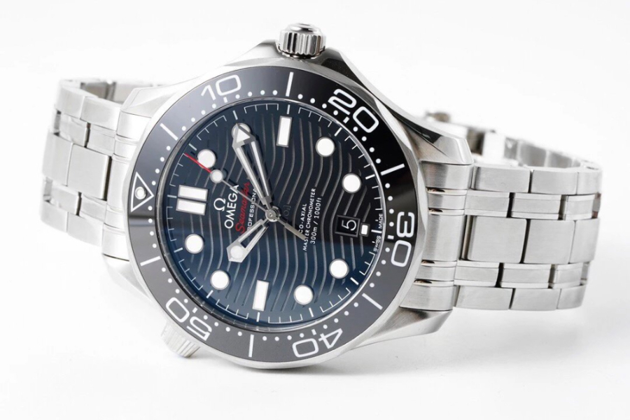 omega_xxxxx_big_00012.jpg