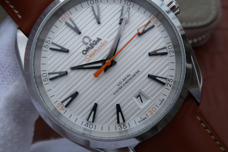 omega_xxxxx_big_00006.jpg