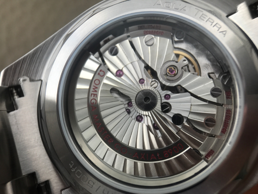 omega_xxxxx_big_00015.jpg