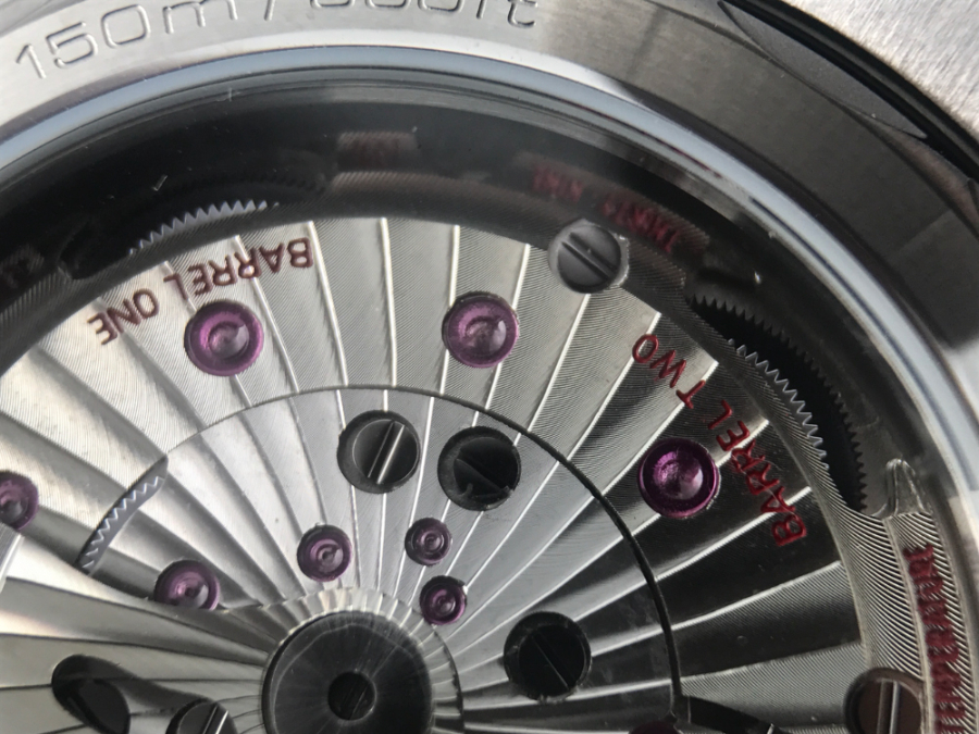 omega_xxxxx_big_00017.jpg