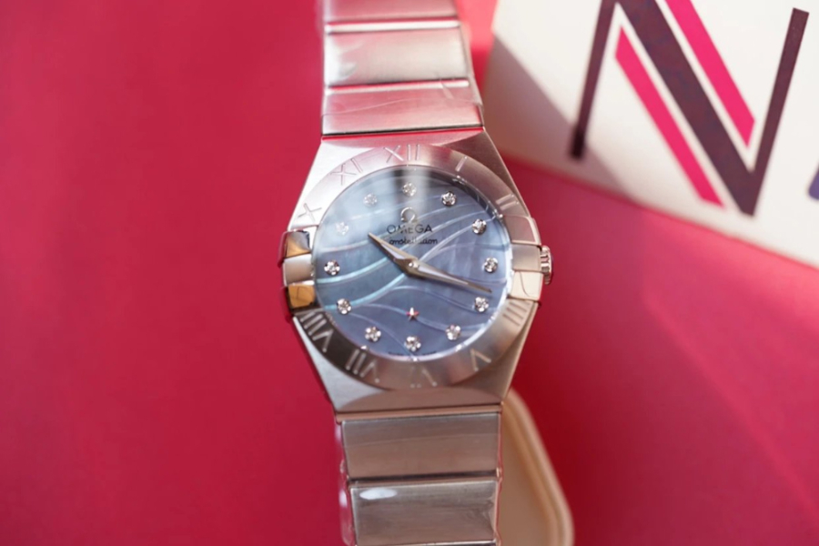 omega_xxxxx_big_00011.jpg