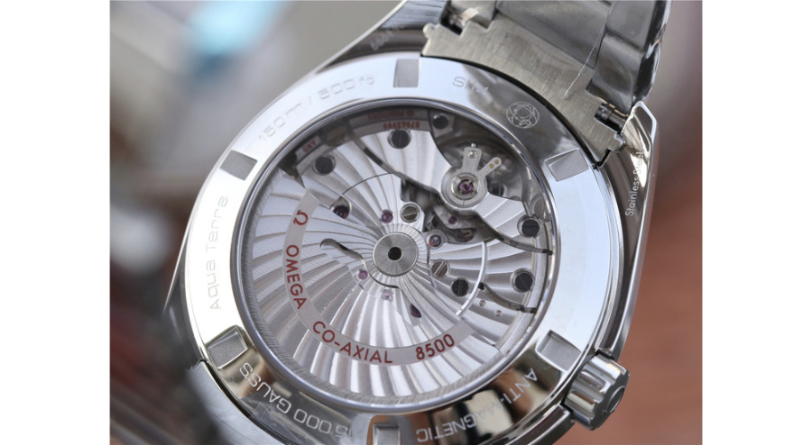 omega_xxxxx_big_00011.jpg