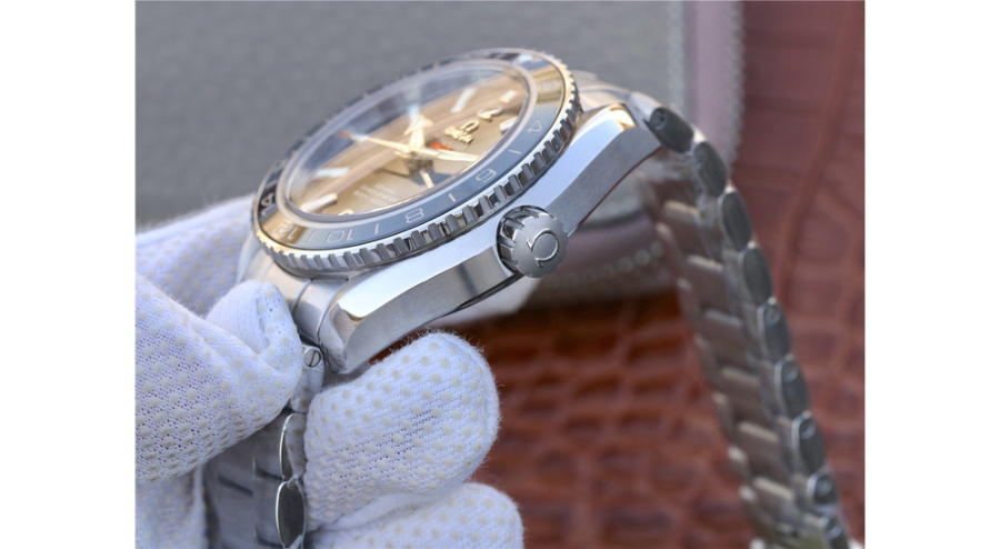 omega_xxxxx_big_00008.jpg