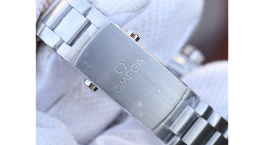 omega_xxxxx_big_00011.jpg