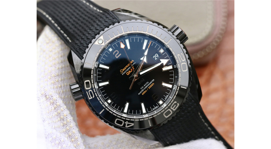 omega_xxxxx_big_00008.jpg